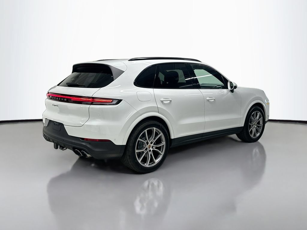 Certified 2025 Porsche Cayenne AWD/4WD image 9