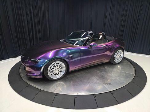 Used 2022 MAZDA MX-5 Miata Grand Touring RWD image 9