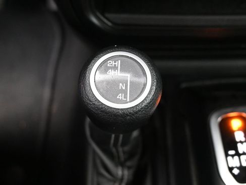 Used 2021 Jeep Wrangler Unlimited Sahara image 25