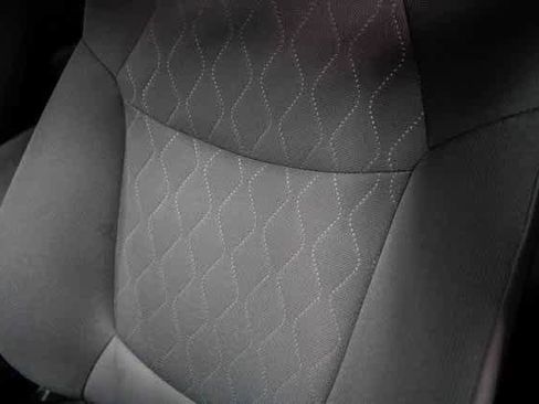 Certified 2022 Toyota Corolla Cross LE image 25