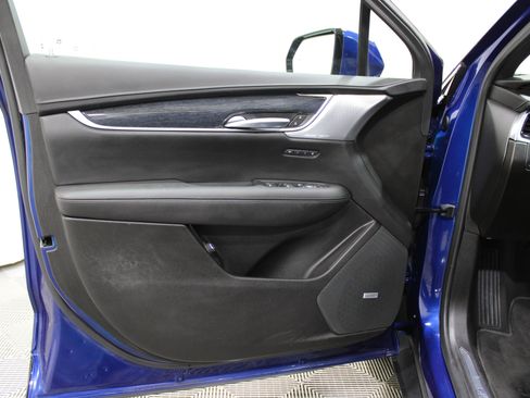 Certified 2023 Cadillac XT5 Premium Luxury image 6