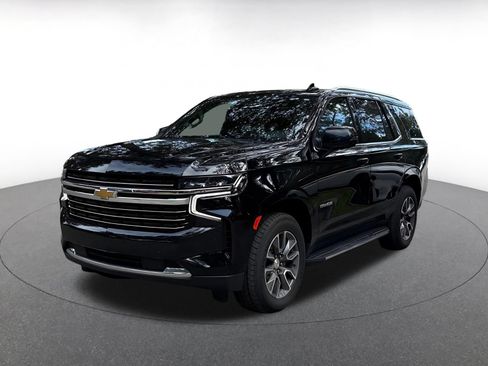 Used 2024 Chevrolet Tahoe LT w/ Luxury Package AWD/4WD image 4