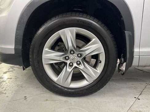 Used 2015 Toyota Highlander Limited Platinum image 9