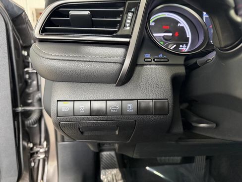 Used 2023 Toyota Camry SE FWD image 21