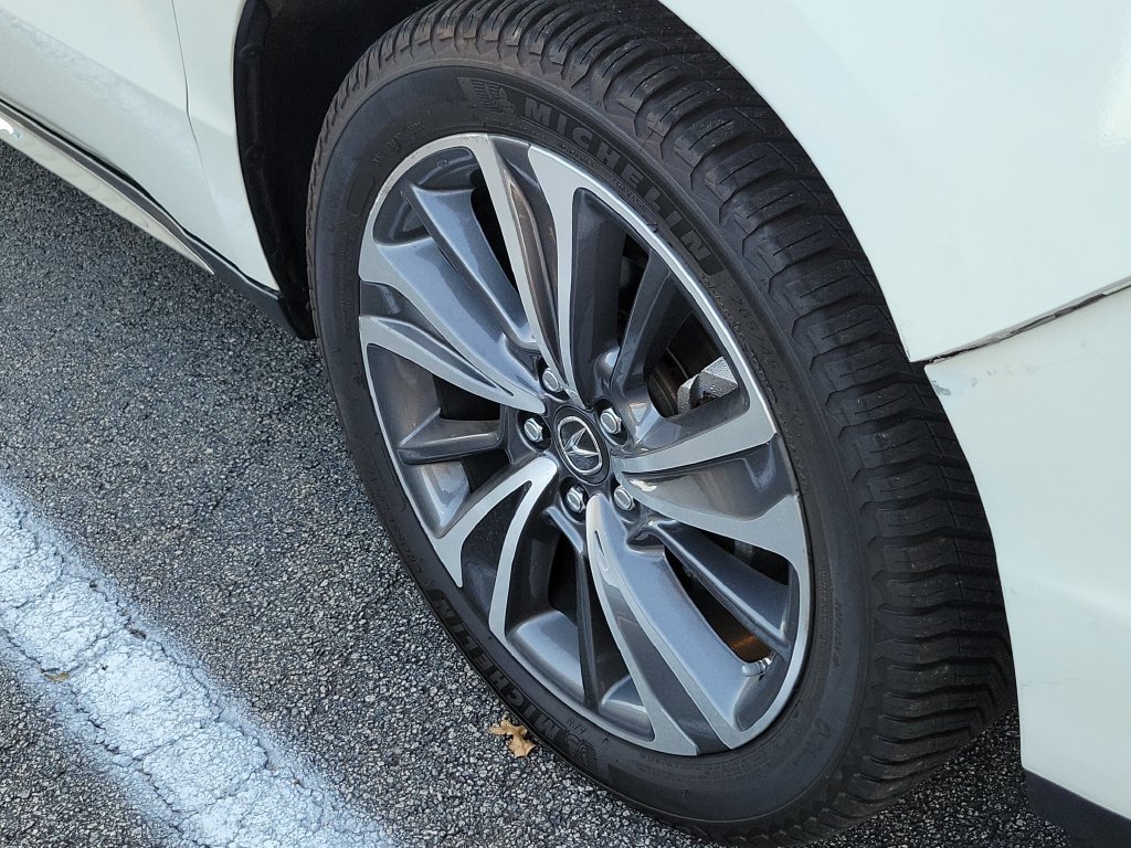 Certified 2019 Acura MDX w/ Technology Package AWD/4WD image 5