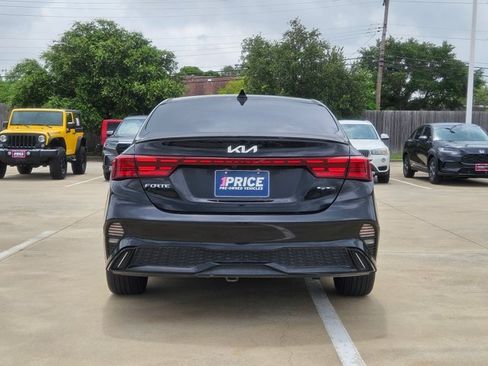 Used 2022 Kia Forte GT-Line w/ GT-Line Technology Package FWD image 6
