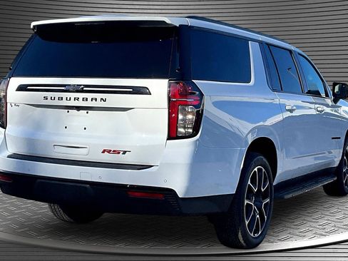 Used 2024 Chevrolet Suburban RST w/ Luxury Package image 6