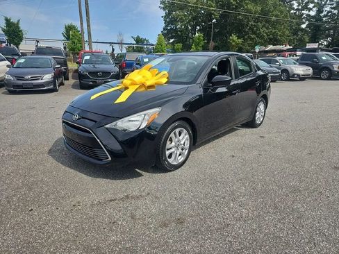 Used 2016 Scion iA FWD image 20