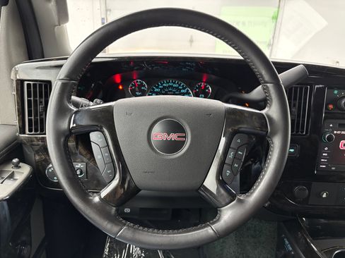 Used 2020 GMC Savana 2500 Extended w/ Enhanced Convenience Package RWD image 28