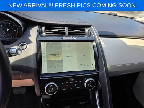 Used 2022 Jaguar E-PACE SE AWD/4WD image 9