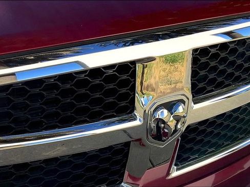 Used 2014 RAM 1500 Classic SLT image 28