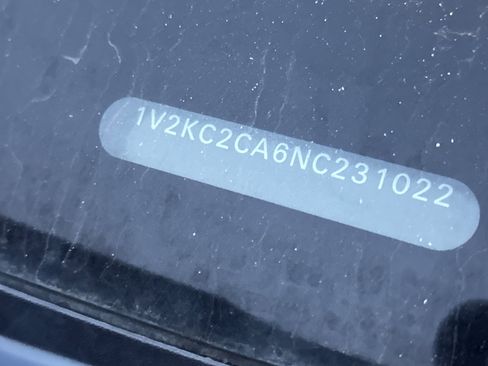 Used 2022 Volkswagen Atlas Cross Sport SE image 12