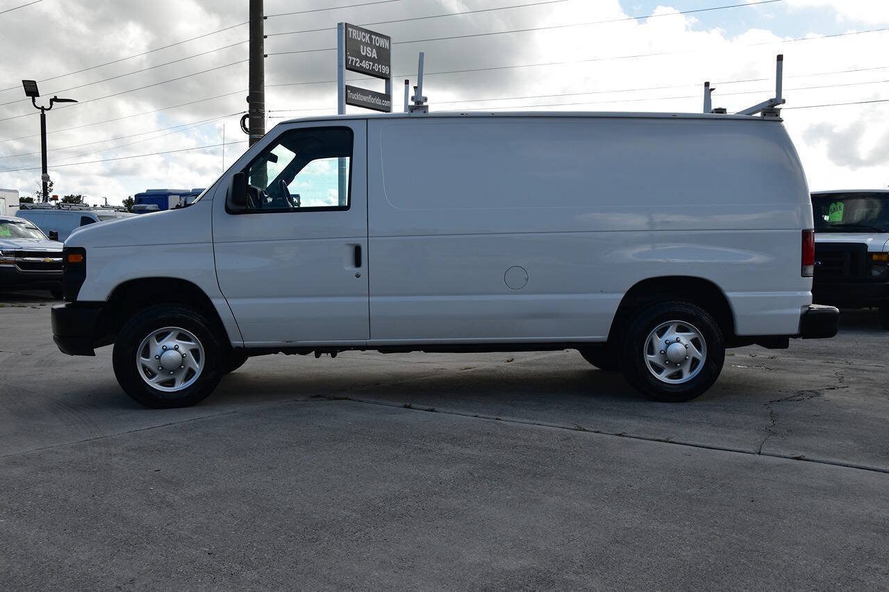 Used 2013 Ford E-150 and Econoline 150 w/ Commercial Cargo Van Pkg RWD image 4