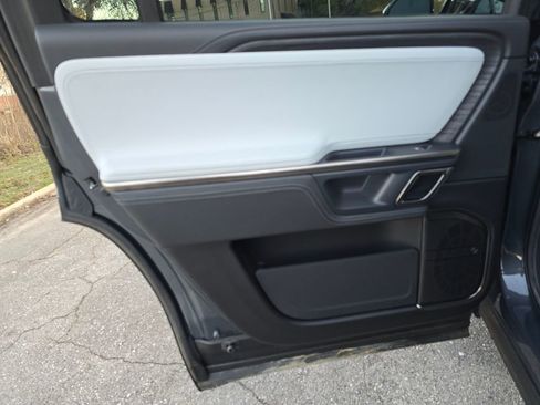 Used 2023 Rivian R1S Adventure image 36