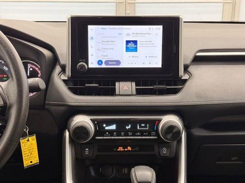 Used 2025 Toyota RAV4 LE image 10