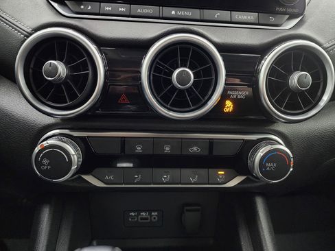 Used 2023 Nissan Sentra SV image 42