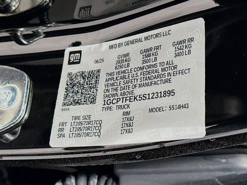 New 2025 Chevrolet Colorado ZR2 w/ Midnight Edition image 26