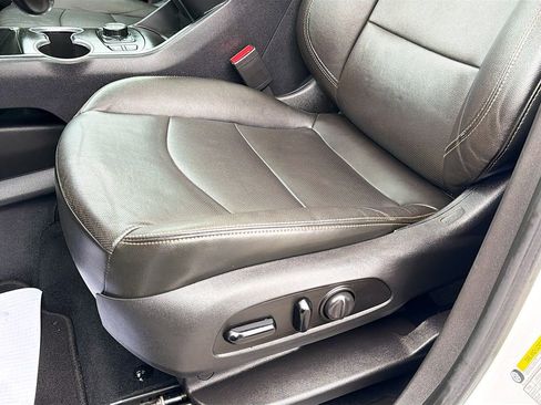 Used 2020 GMC Terrain SLT w/ Preferred Package image 19