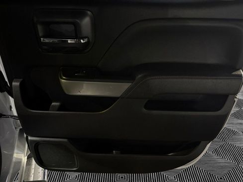 Used 2018 Chevrolet Silverado 3500 LTZ image 17