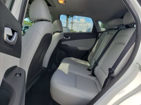 Used 2022 Hyundai Kona Limited AWD/4WD image 15