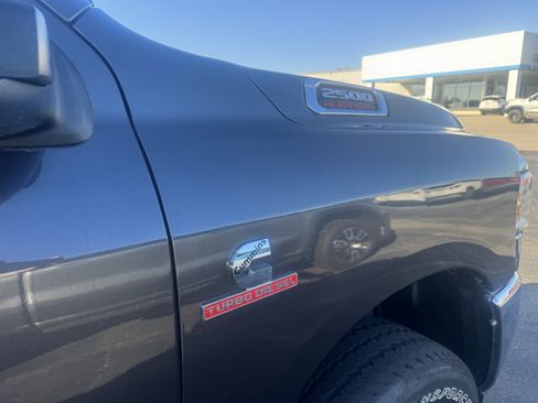 Used 2023 RAM 2500 Big Horn w/ Level 1 Equipment Group image 7