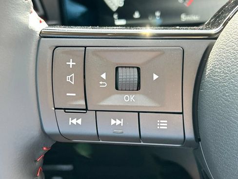 New 2026 Nissan Kicks SR FWD image 25