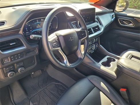Used 2023 Chevrolet Tahoe Z71 w/ Luxury Package image 7