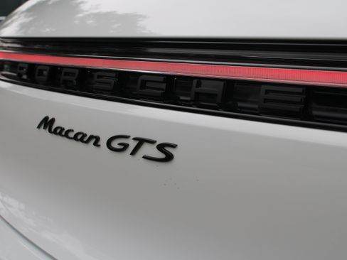 Used 2026 Porsche Macan GTS AWD/4WD image 14