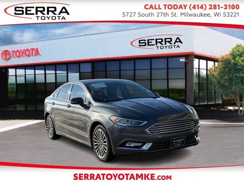 Used 2017 Ford Fusion SE w/ Fusion SE Technology Package image 1