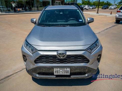 Used 2021 Toyota RAV4 XLE AWD/4WD image 8