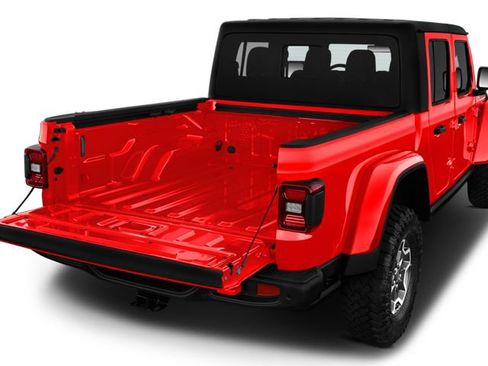 Used 2024 Jeep Gladiator Rubicon AWD/4WD image 7