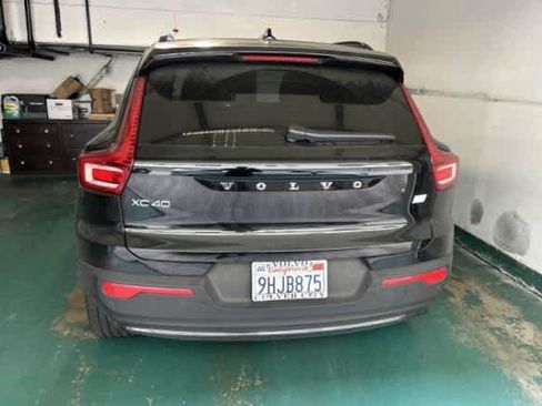 Used 2023 Volvo XC40 Recharge Ultimate w/ Protection Package Premier AWD/4WD image 6
