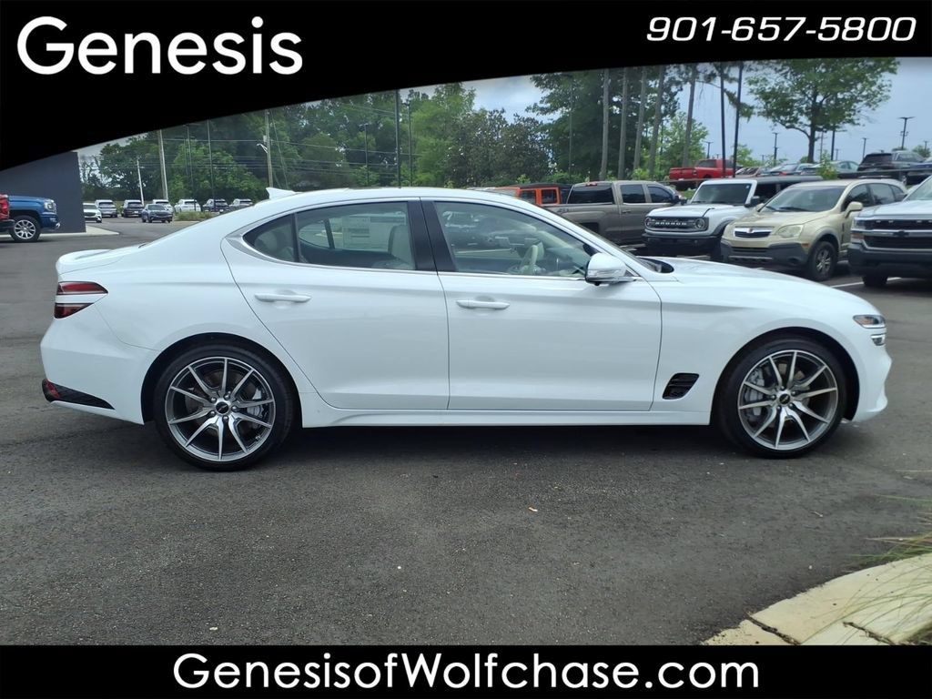 Used 2026 Genesis G70 2.5T Prestige RWD image 6