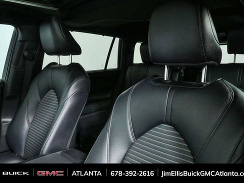 Used 2024 Toyota Highlander XSE FWD image 5