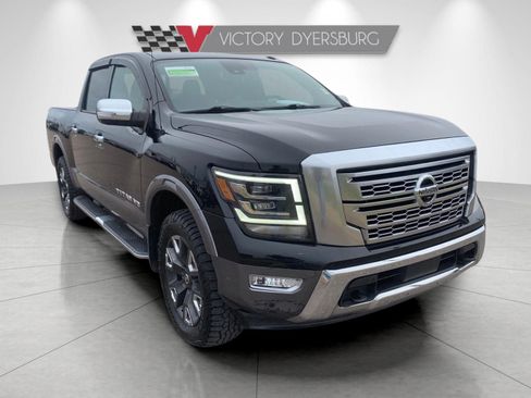 Used 2020 Nissan Titan Platinum Reserve w/ Moonroof Package image 2