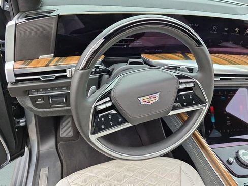 Certified 2025 Cadillac Escalade Sport Platinum AWD/4WD image 12