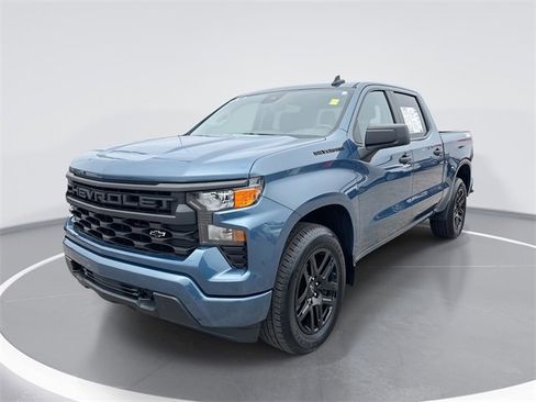 Used 2024 Chevrolet Silverado 1500 Custom w/ Dark Appearance Package image 1