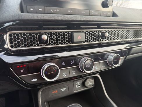 Used 2023 Honda Civic EX image 32