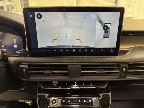 Used 2023 Lincoln Corsair FWD w/ Equipment Group 101A image 18
