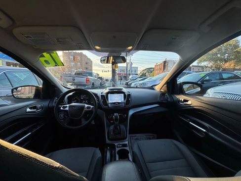 Used 2016 Ford Escape SE w/ Equipment Group 201A image 29