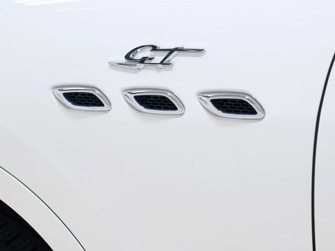 Used 2023 Maserati Levante GT image 44