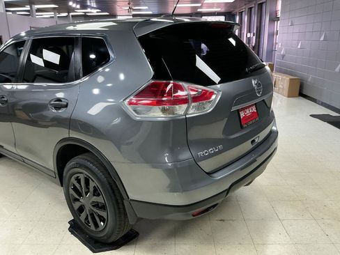 Used 2016 Nissan Rogue S AWD/4WD image 30