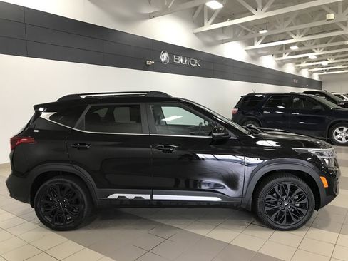 Used 2023 Kia Seltos Nightfall Edition image 6