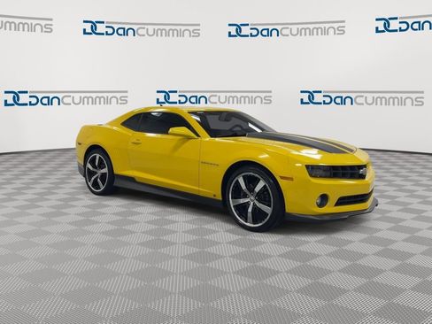 Used 2010 Chevrolet Camaro LT w/ LPO, Ground Effects Package RWD image 2