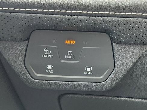 New 2026 Volkswagen Atlas Cross Sport SEL Premium R-Line AWD/4WD image 12