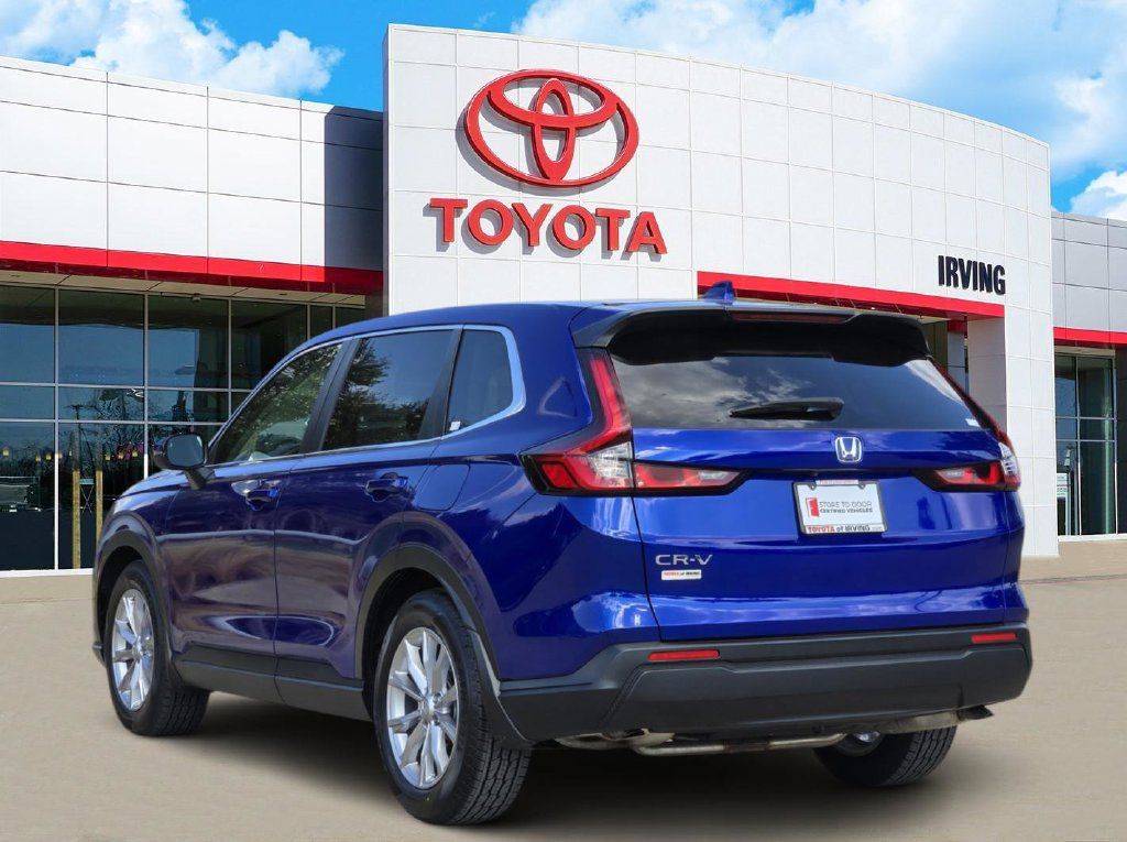 Used 2024 Honda CR-V EX image 3