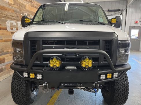 Used 2009 Ford E-350 and Econoline 350 XL image 7