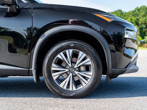 Used 2021 Nissan Rogue SV w/ Premium Package FWD image 9