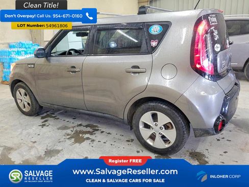 Used 2016 Kia Soul + FWD image 3