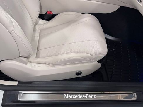 Used 2024 Mercedes-Benz CLE 300 4MATIC Cabriolet image 25